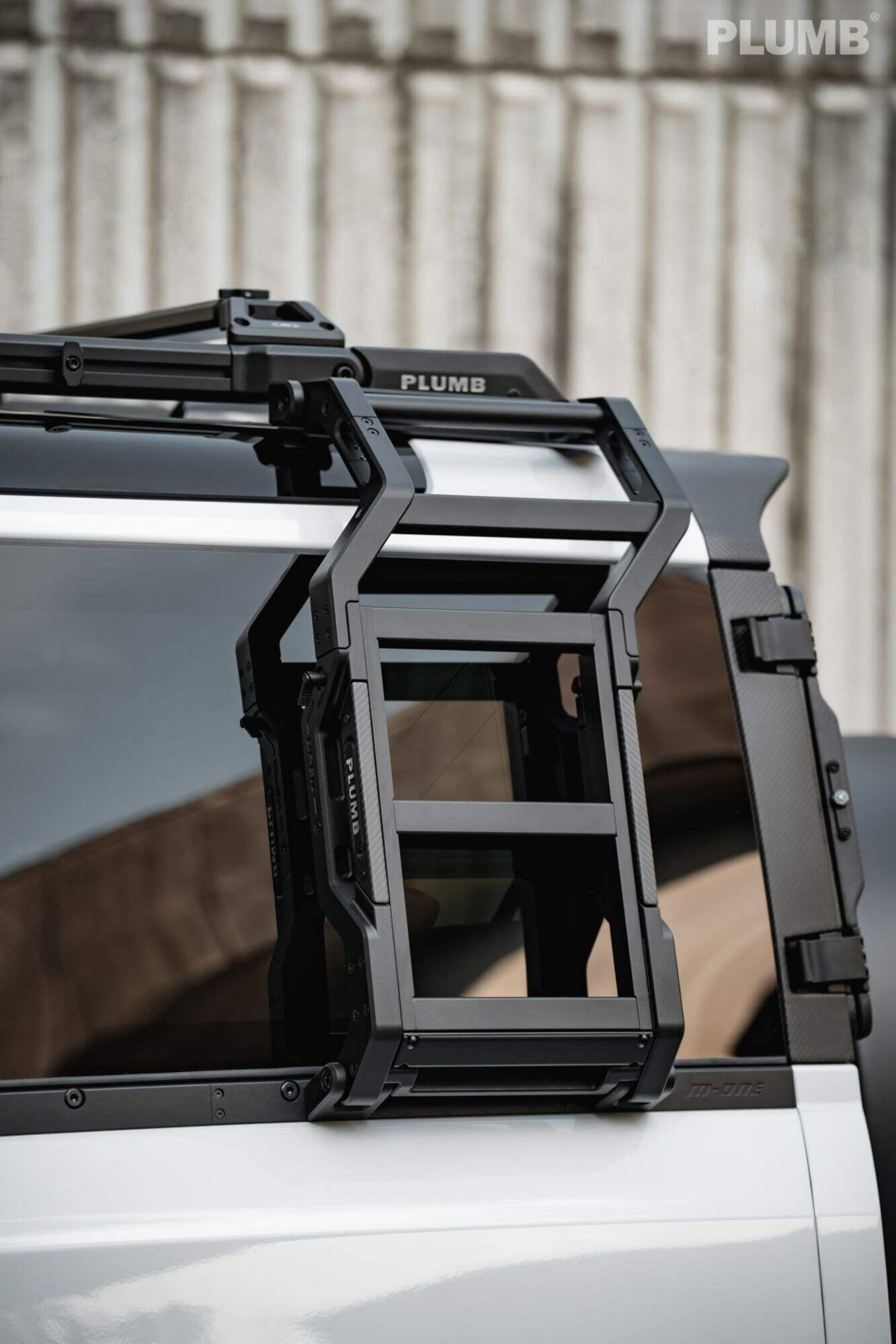 Plumb Side Ladder For Land Rover Defender 90