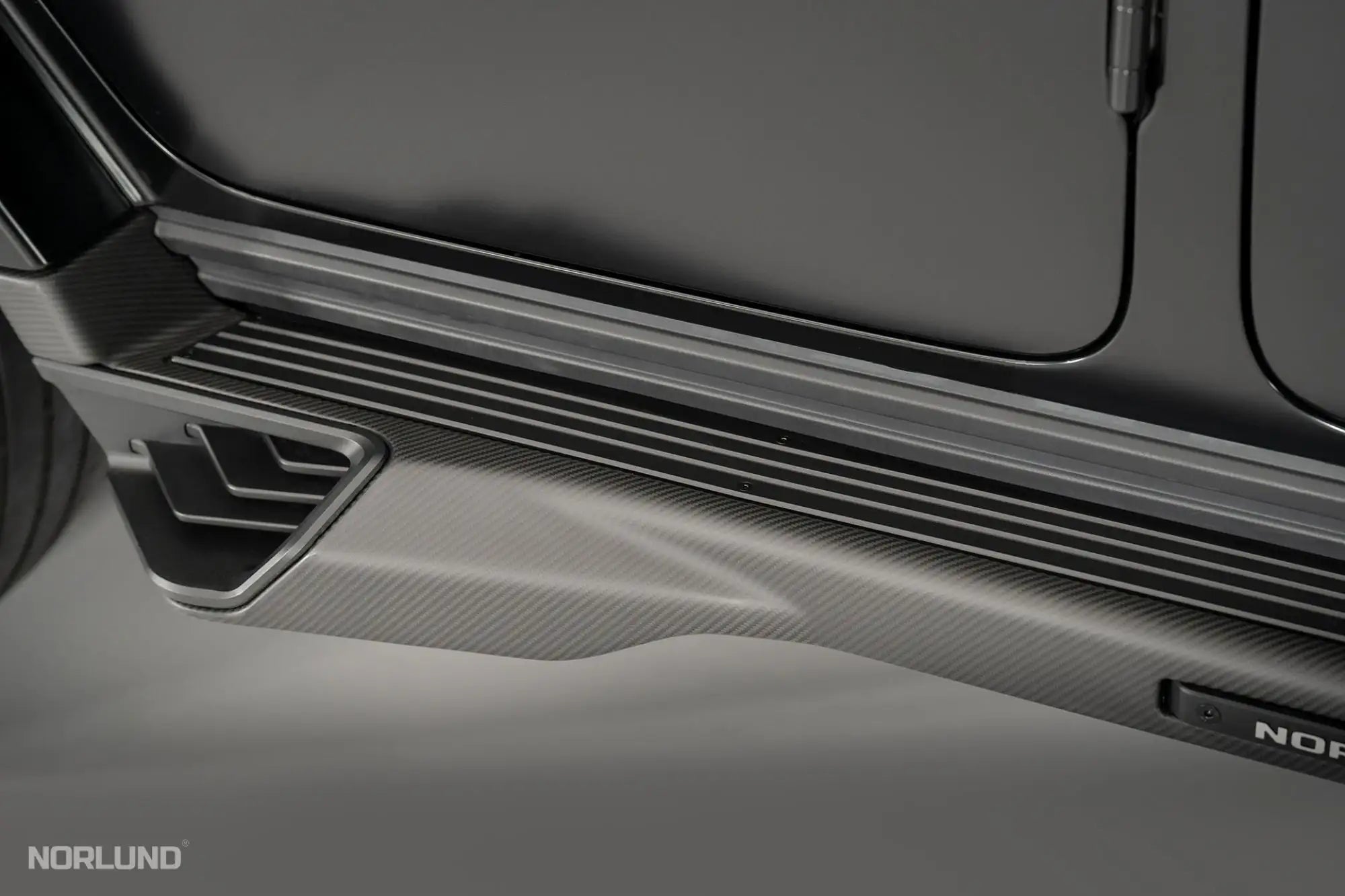 Mercedes-Benz 2018+ G Side bar exhaust kit