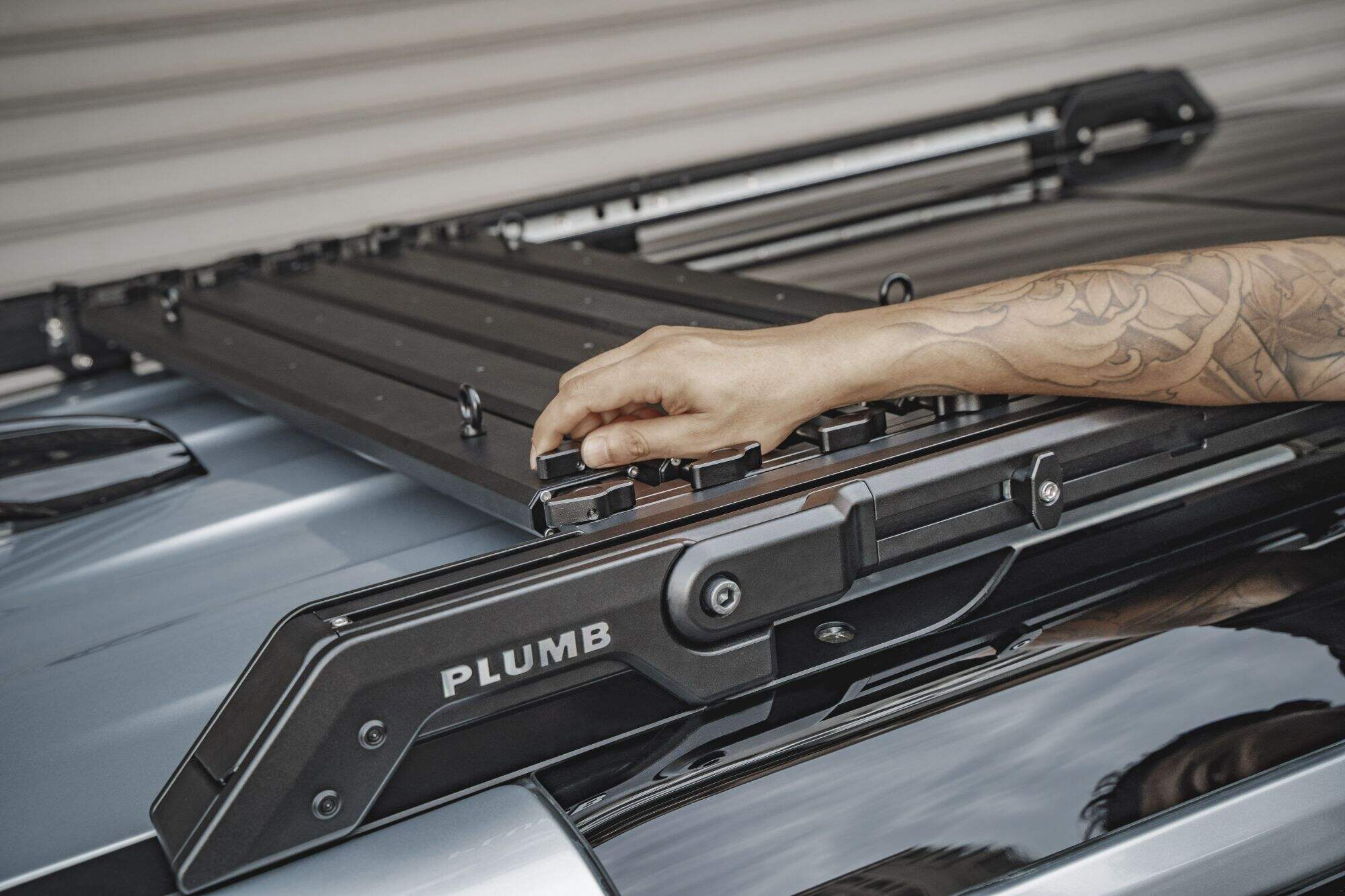 Plumb Aluminum Adjustable  roof rack For Land Rover Defender 110/130