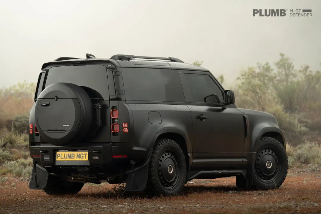 PLUMB M-GT Rear Spoiler for Defender 90 / 110 / 130 L663