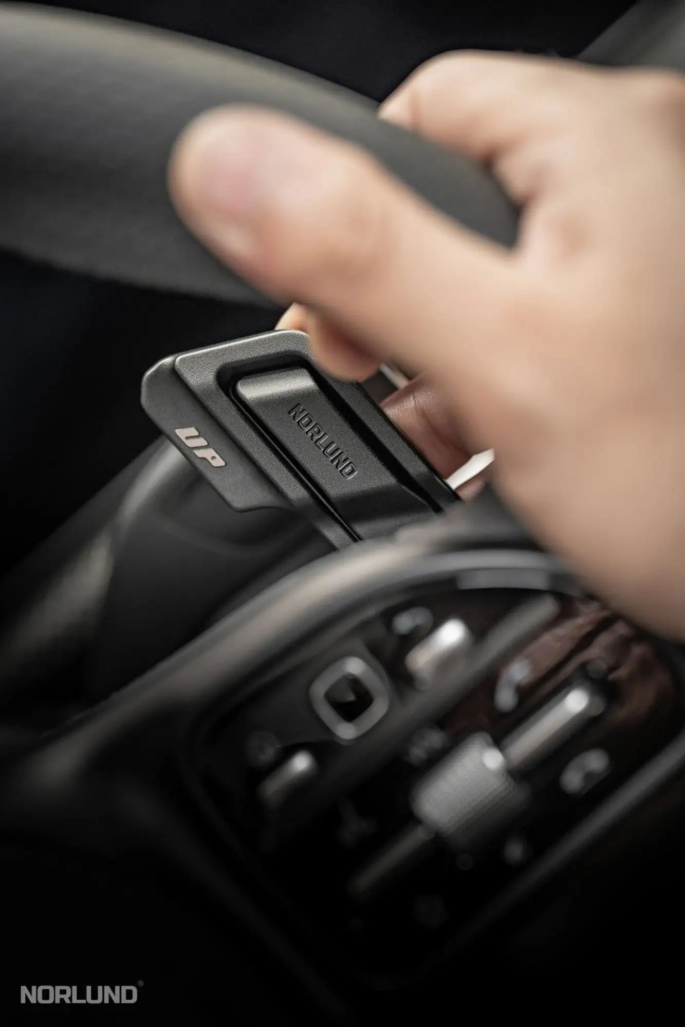 Mercedes-Benz 2018+ G Steering wheel shift paddles