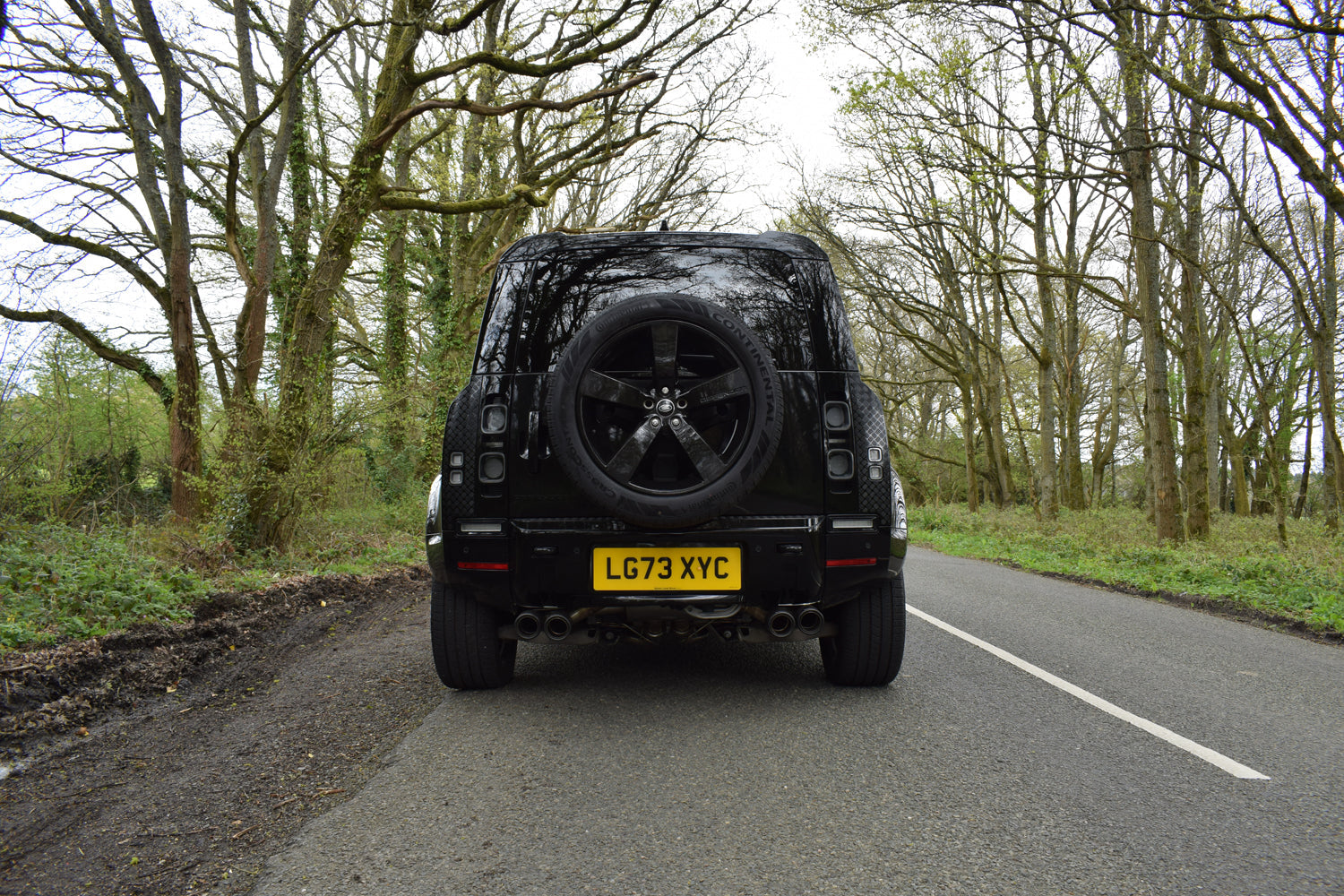 QuickSilver Defender P525 V8 Sport Exhaust fitted