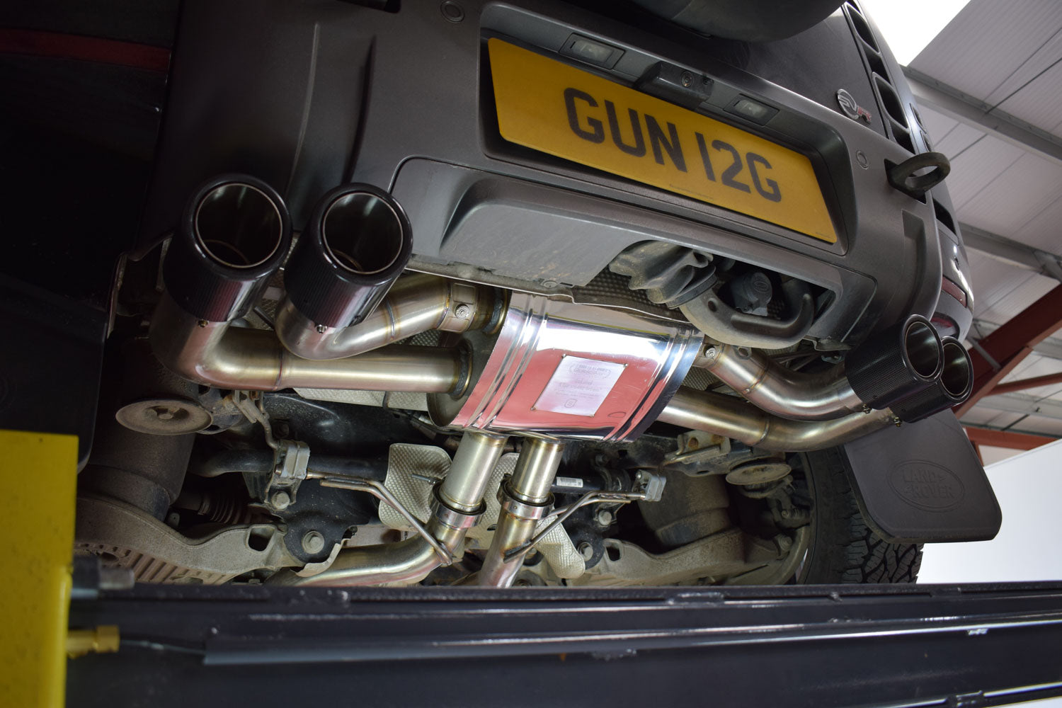 QuickSilver Defender P425 V8 SuperSport exhaust