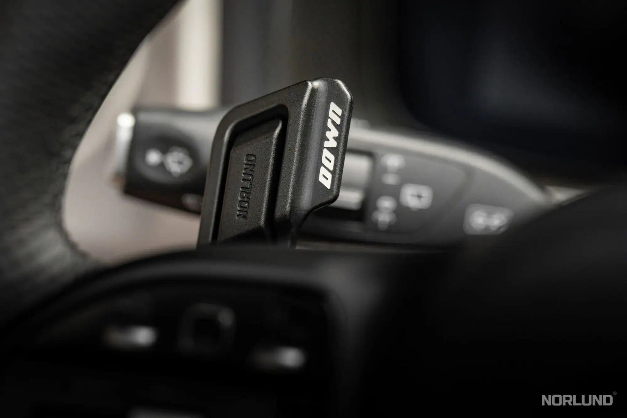 Mercedes-Benz 2018+ G Steering wheel shift paddles