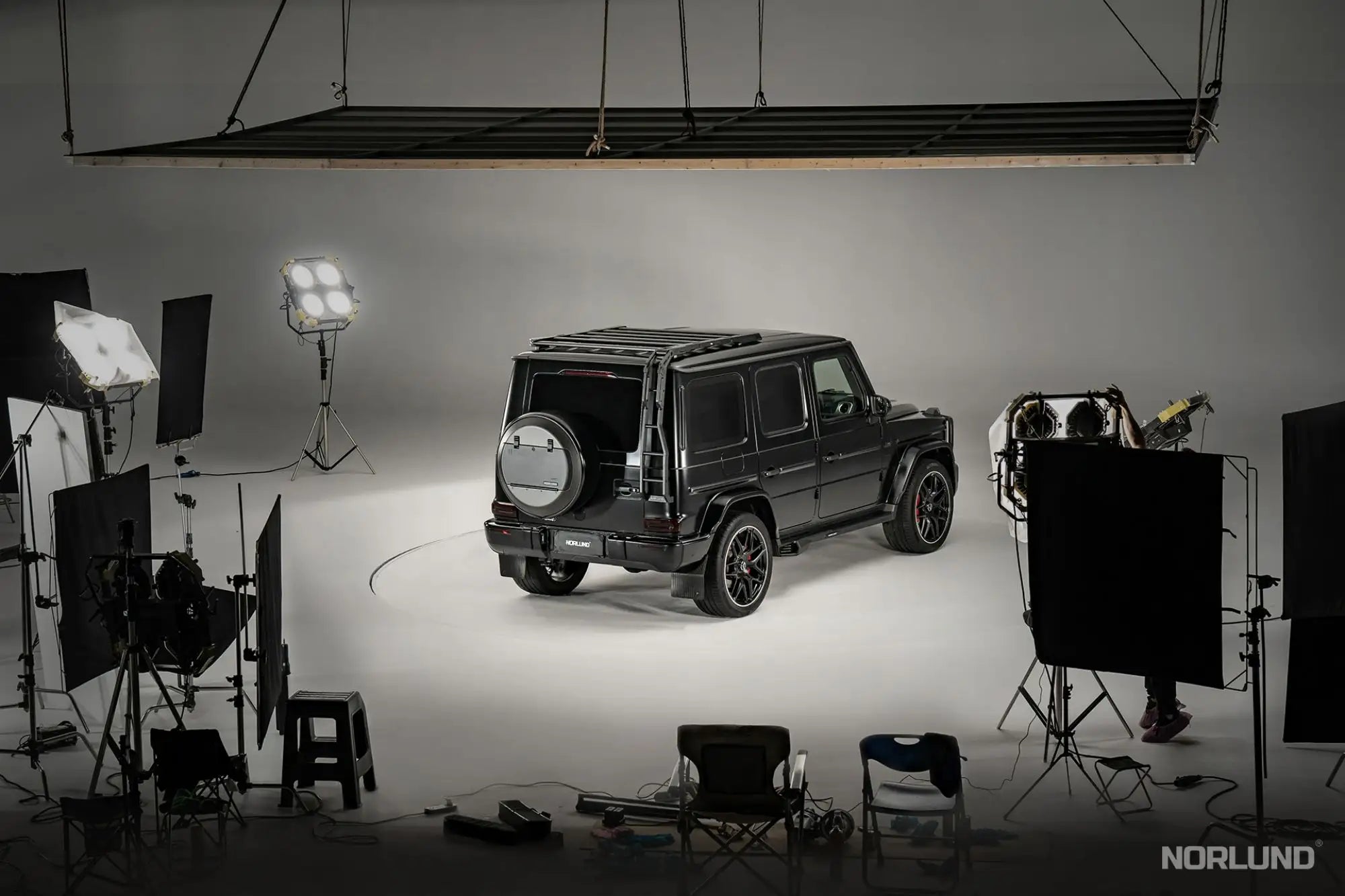 Mercedes-Benz 2018+ G Roof platform and ladder kit