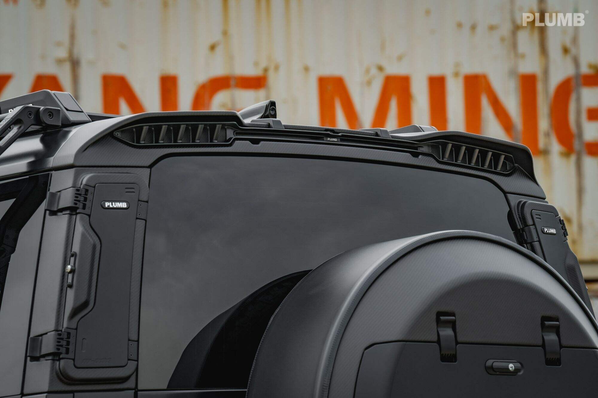 Plumb Rear spoiler For Land Rover Defender 90/110/130