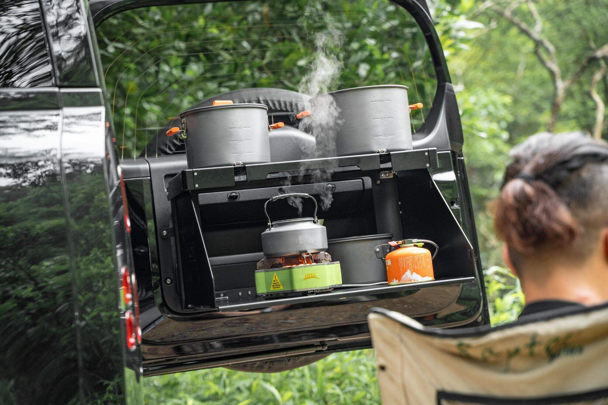 Plumb Tailgate folding table For Land Rover Defender 90/110
