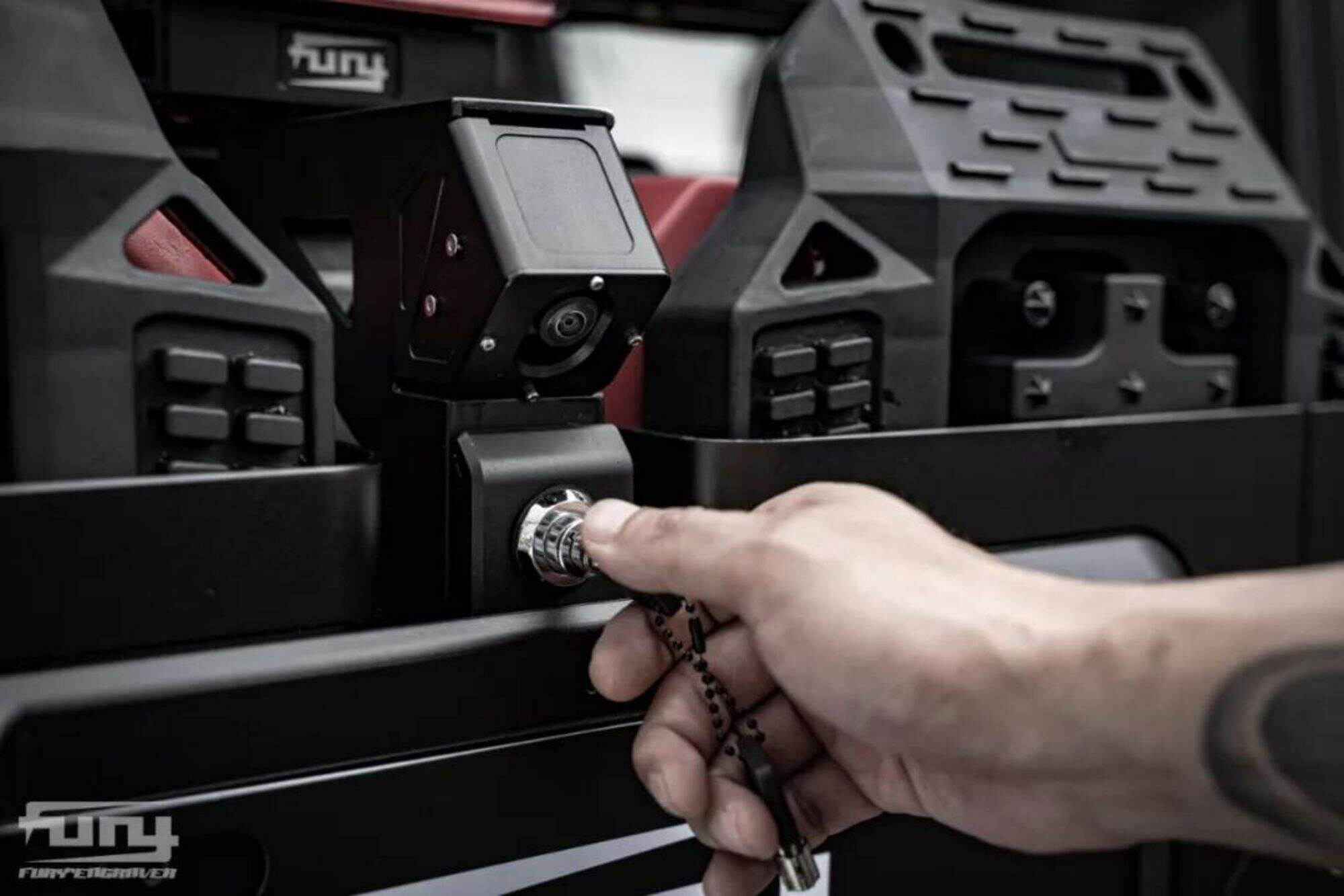 Fury TAILGATE EQUIPMENT INTEGRATED For Jeep wranger