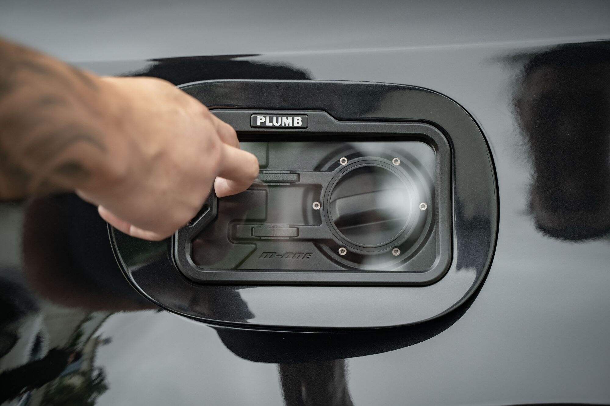 Plumb Transparent Fuel Tank Cover For Land Rover Defender 110