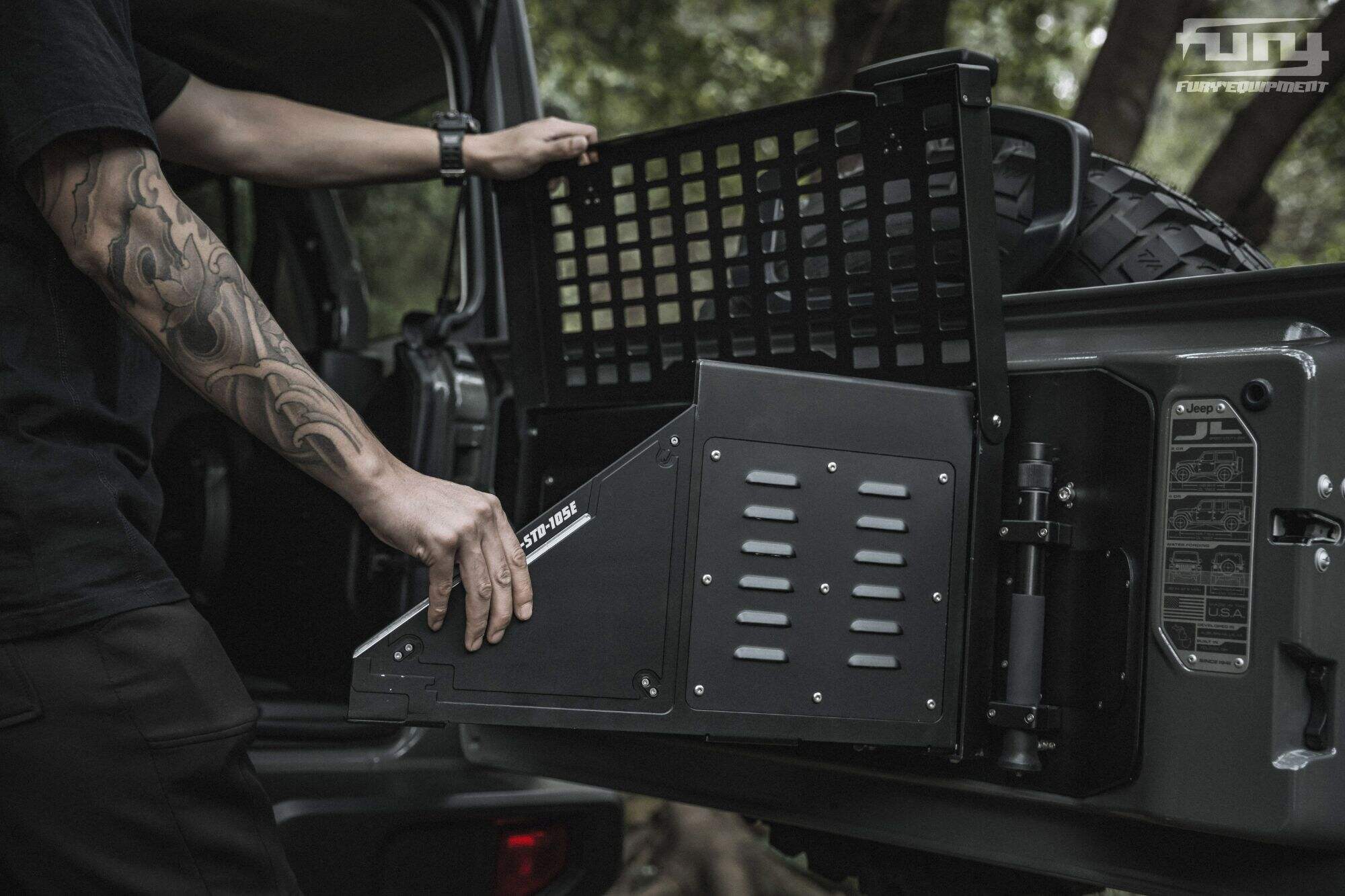 Fury Tailgate folding table For Jeep wrangler