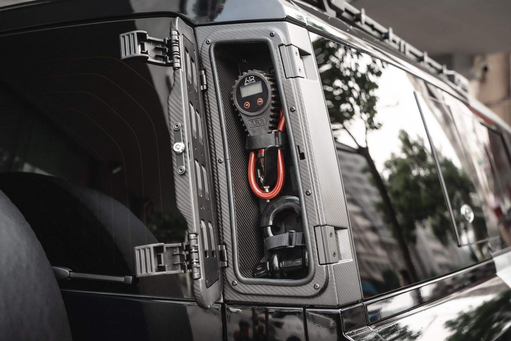 Plumb Tailgate side expansion gear box For Land Rover Defender 90/110