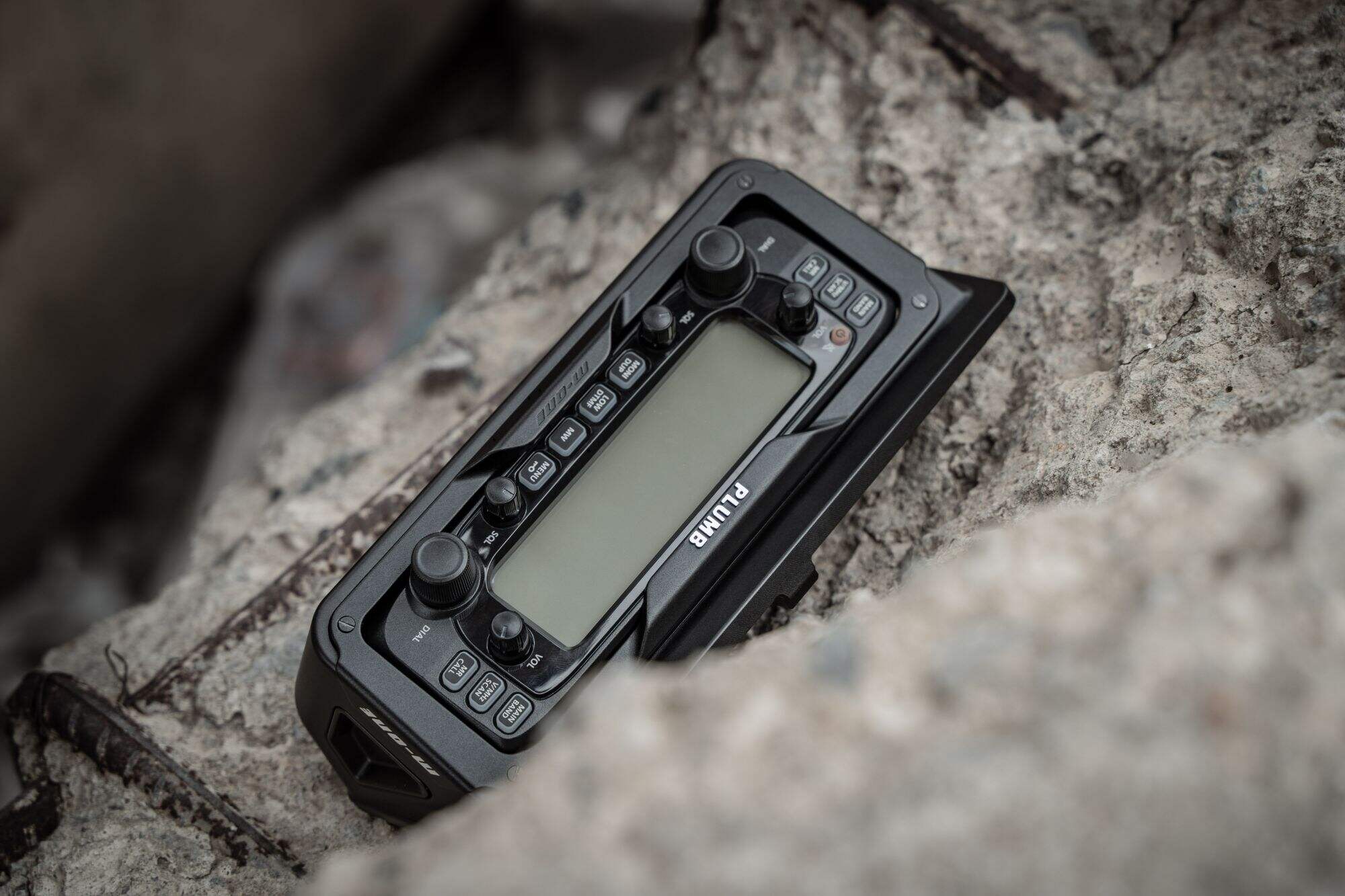 Plumb Radio Control Box Car radio bracket For Land Rover Defender 90/110