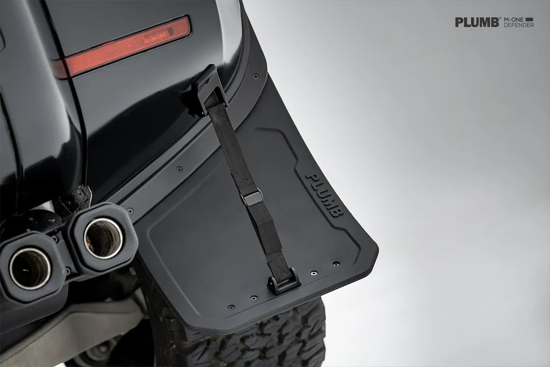 PLUMB M-One silicone mudguard kit for Defender