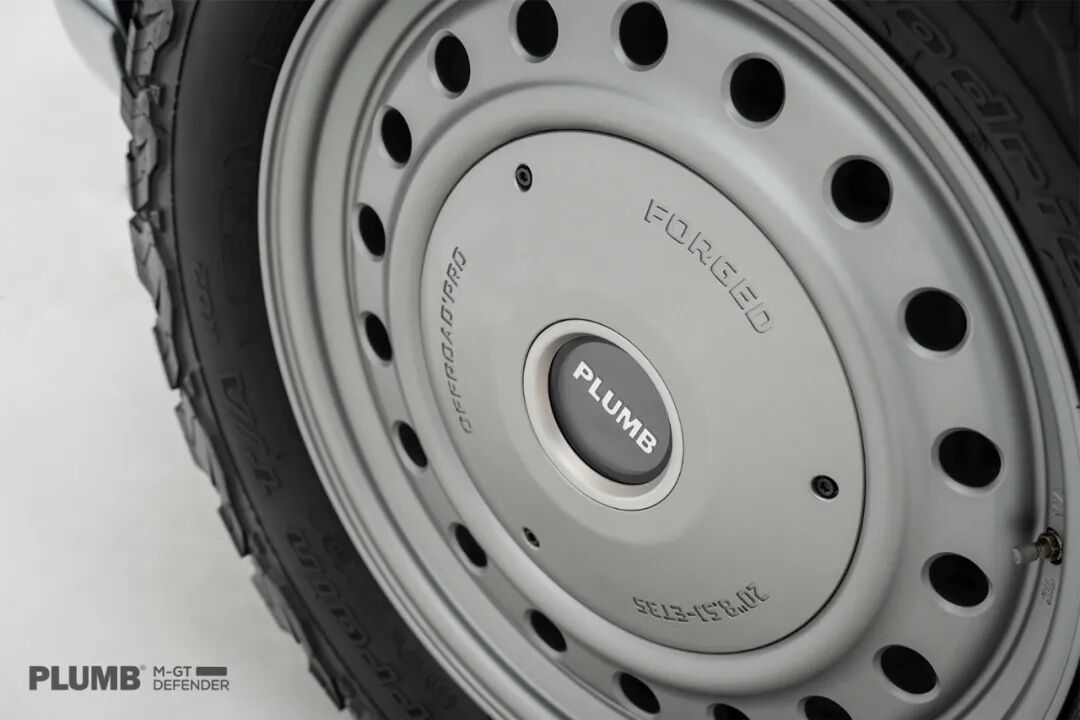 PLUMB M-GT 20-Inch Wheel for Defender 90 / 110 / 130 L663