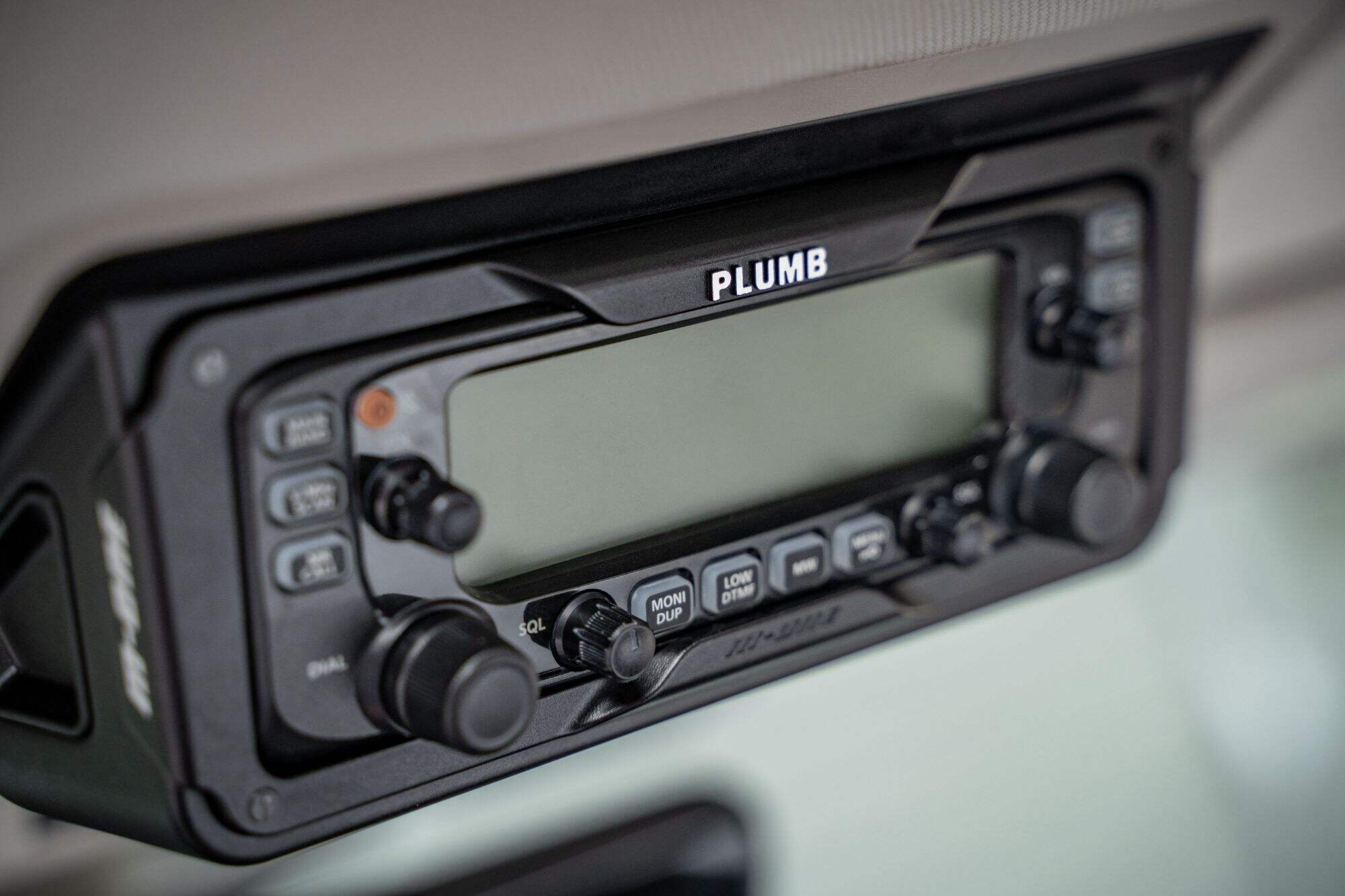 Plumb Radio Control Box Car radio bracket For Land Rover Defender 90/110