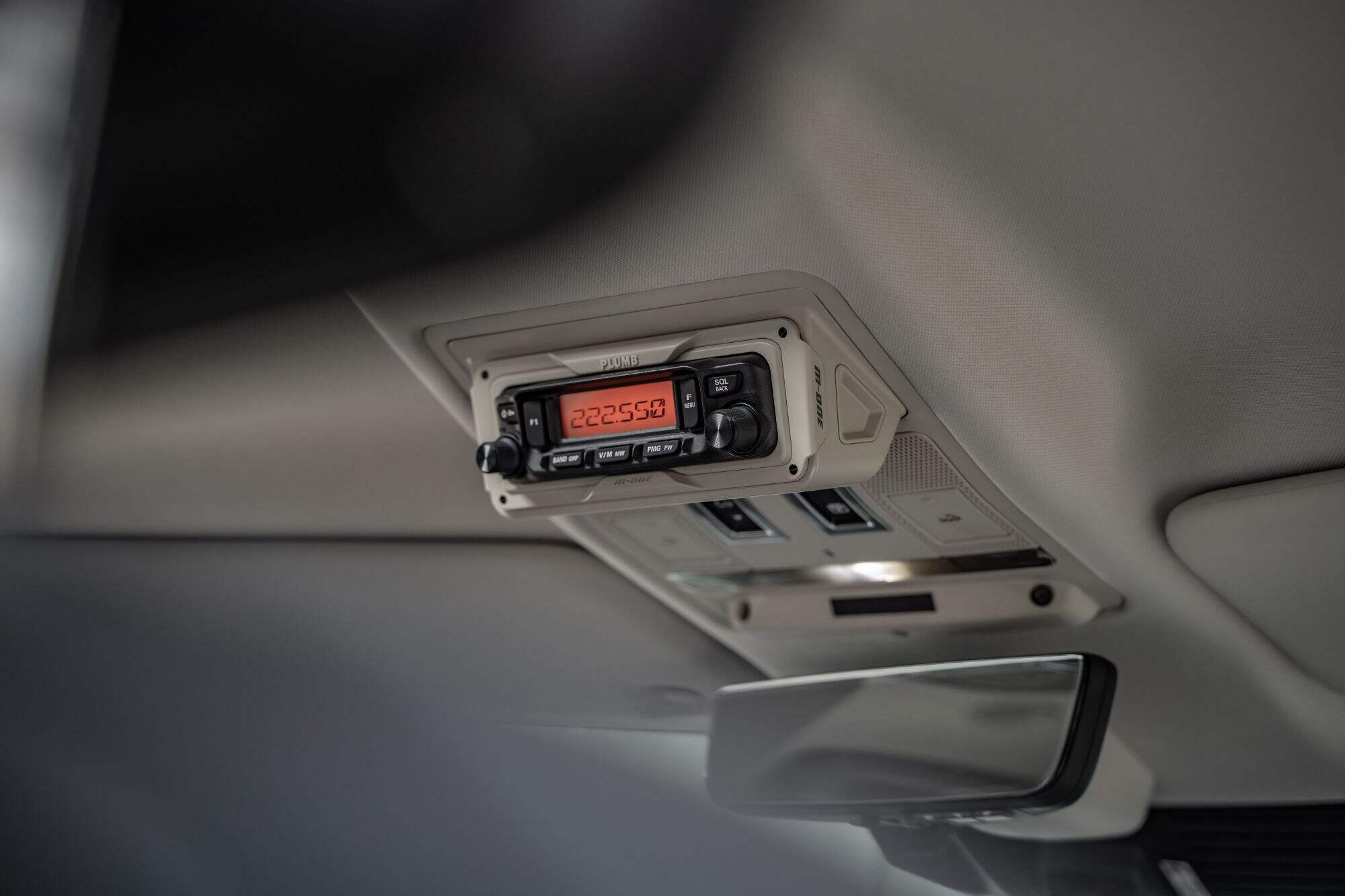 Plumb Radio Control Box Car radio bracket For Land Rover Defender 90/110