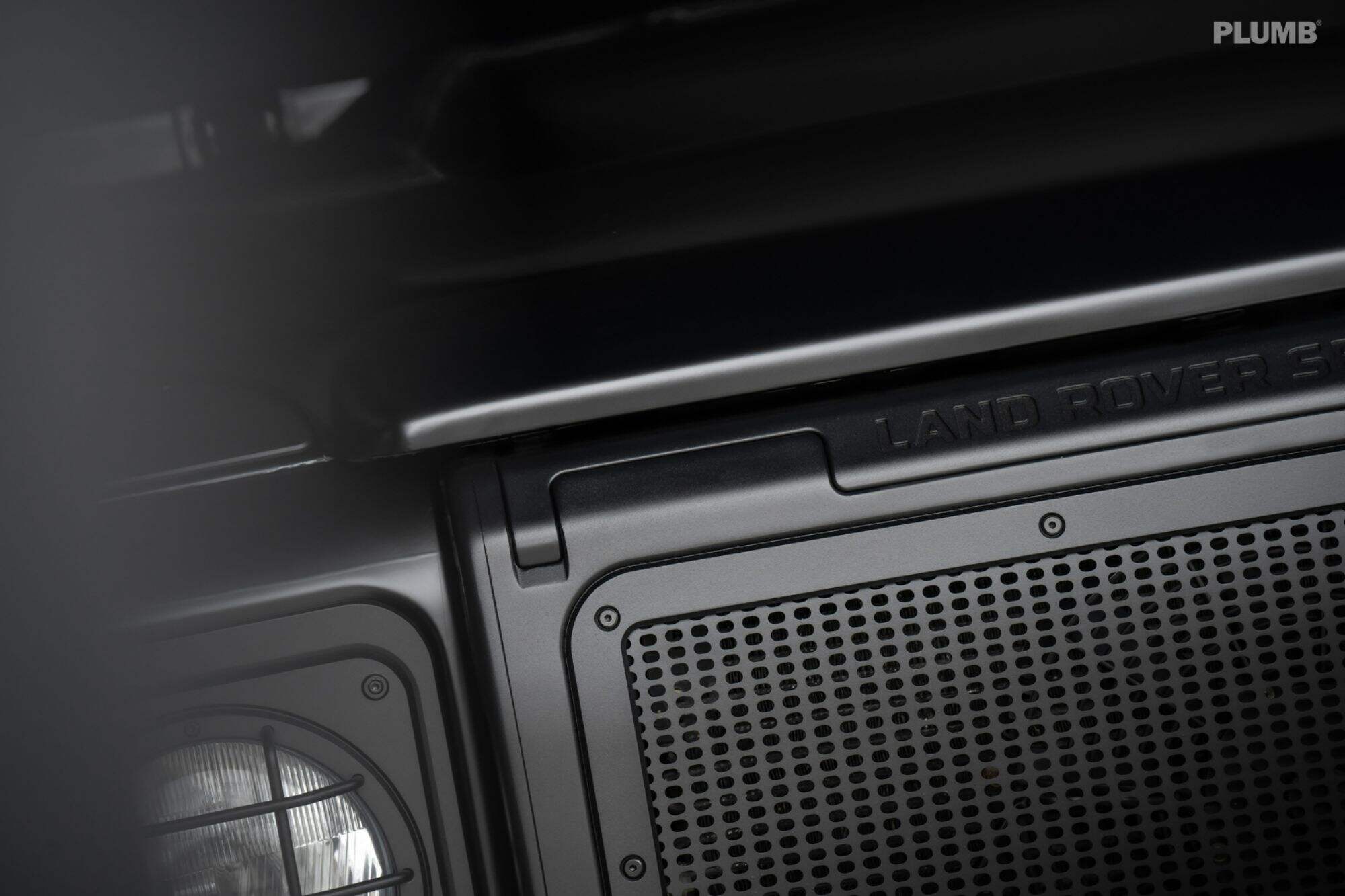 Plumb-Series 76 Grille