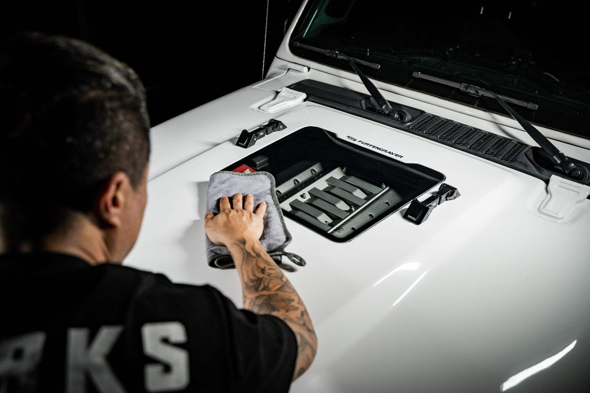 Fury Gravity Aluminium Exterior Hood Mounts For Jeep wrangler