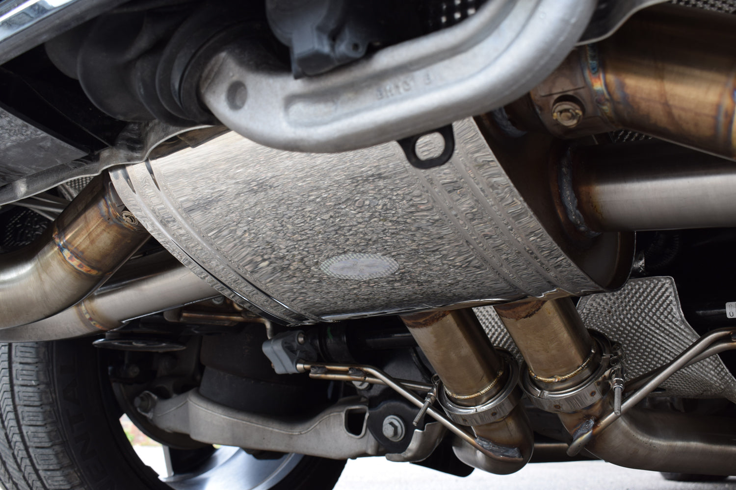 QuickSilver Defender P525 V8 Sport Exhaust fitted