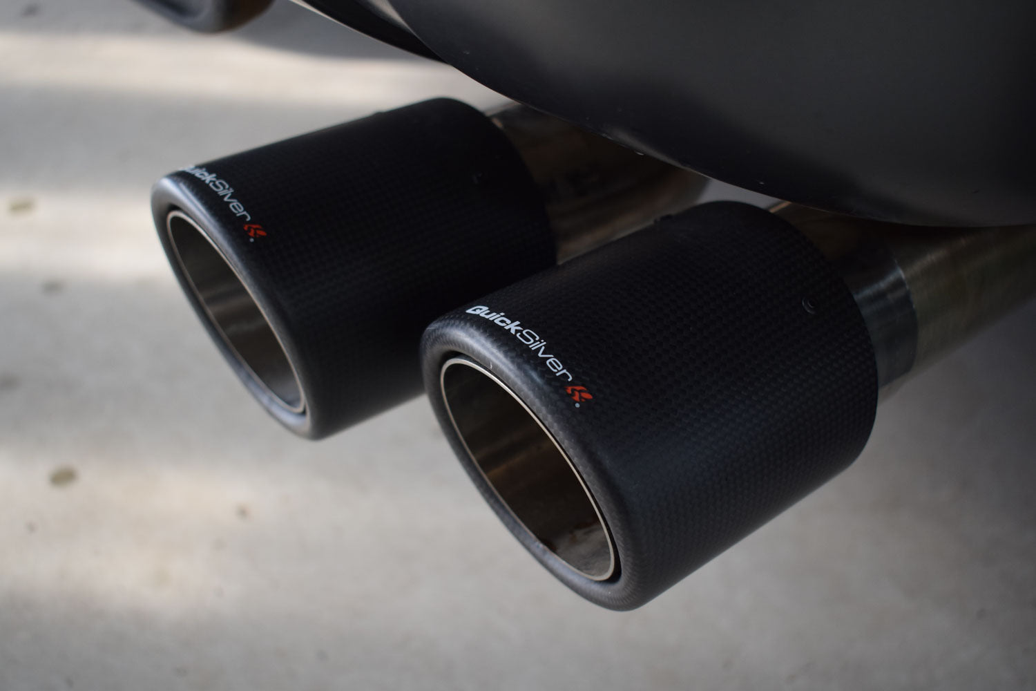 QuickSilver Defender P425 V8 SuperSport exhaust