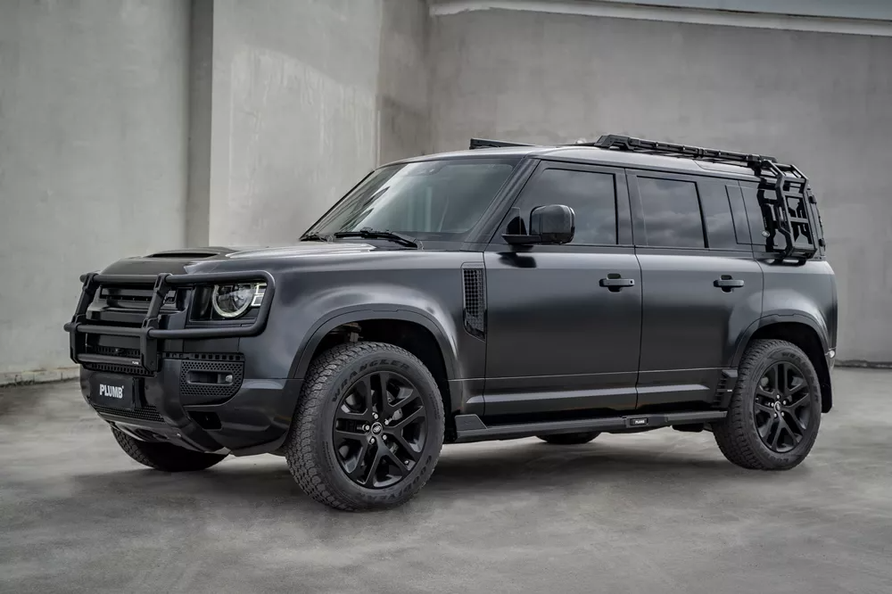 PLUMB Wide Body Side Bar Kit fitted to Land Rover Defender L663