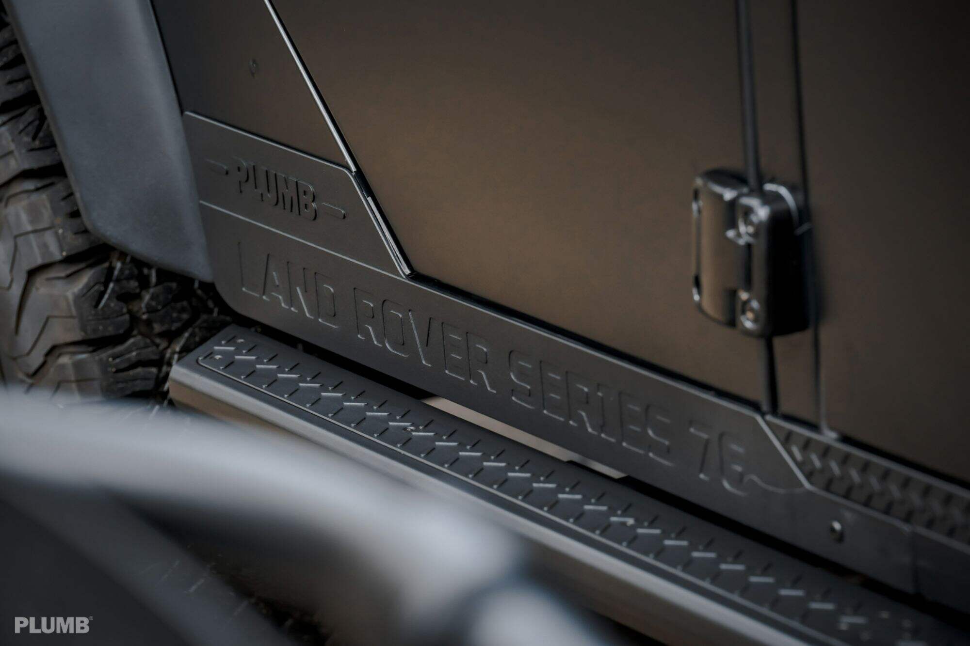 Plumb-Series 76 Side Step kit