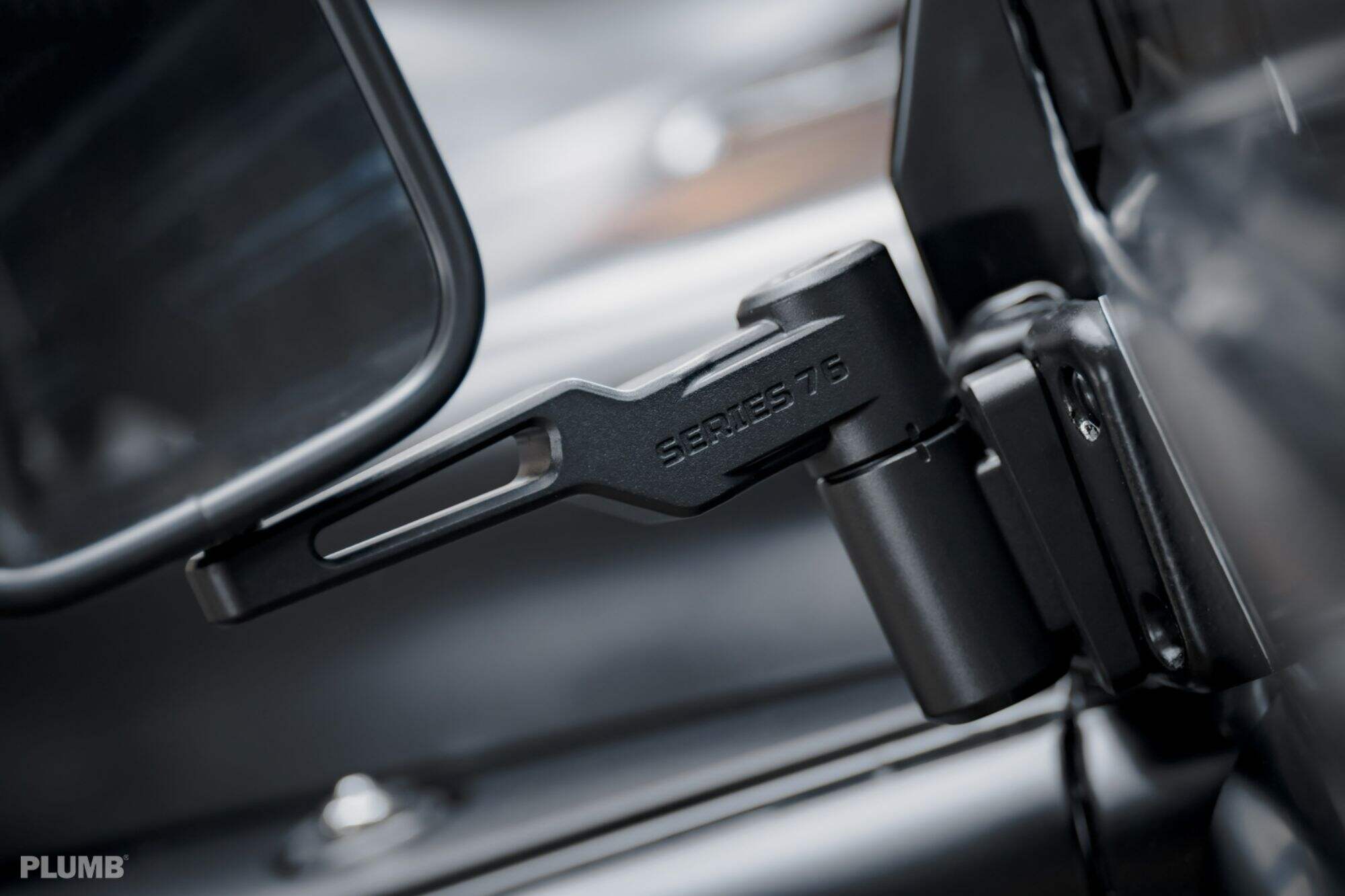 PLUMB-Series 76 Mirror rocker