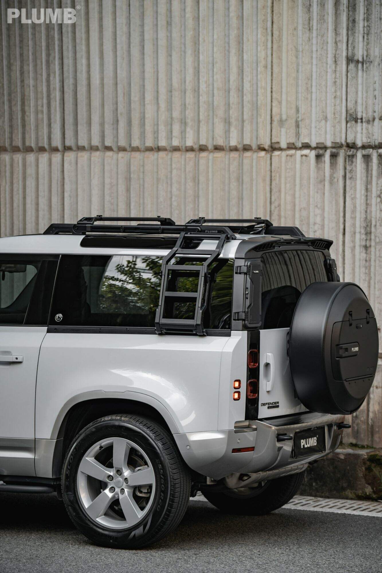 Plumb Side Ladder For Land Rover Defender 90