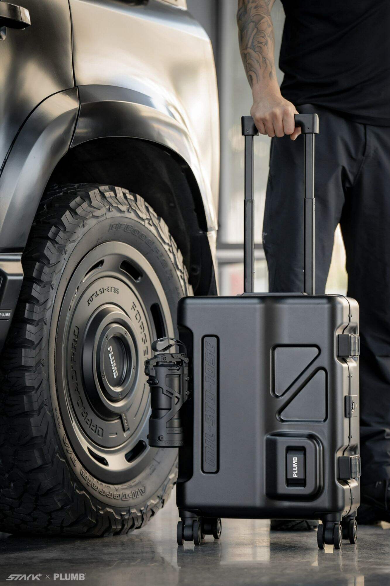 Plumb M-one 20" Luggage